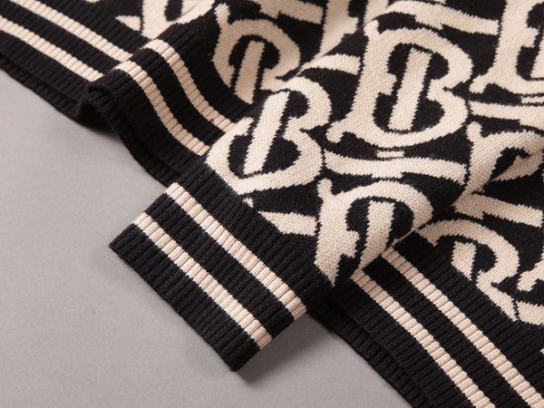 ブランドセーター着用イメージ